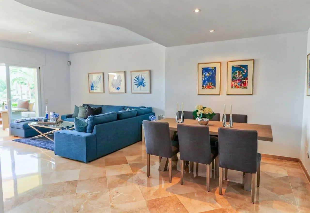 Fabulous Apartment In Elviria Hills Marbella